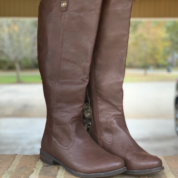 Shoes - Women’s wide calf boots